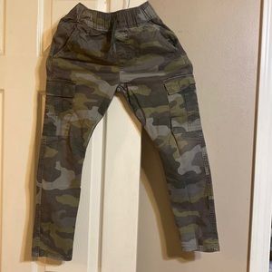 Cat & Jack (Target) boys size 8 camo cargo pants
